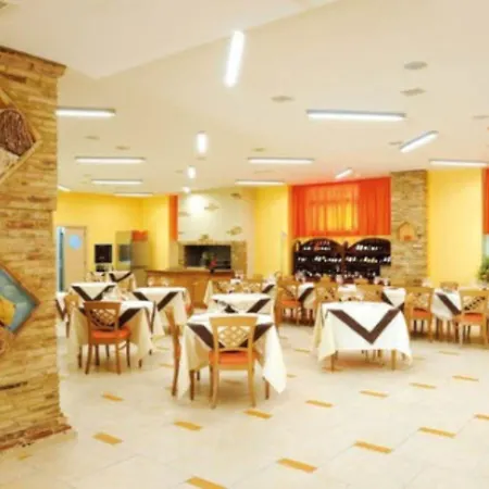 Hotel Cristina Rocca San Giovanni